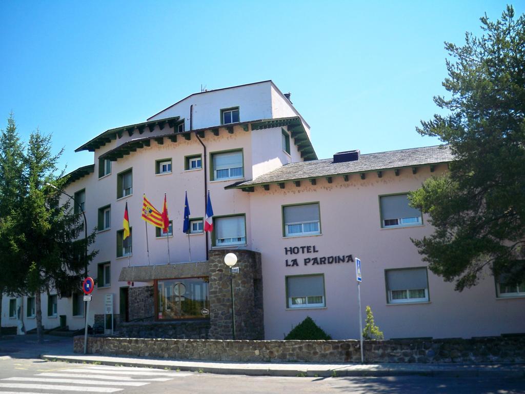 Hotel La Pardina Sabiñánigo Екстериор снимка