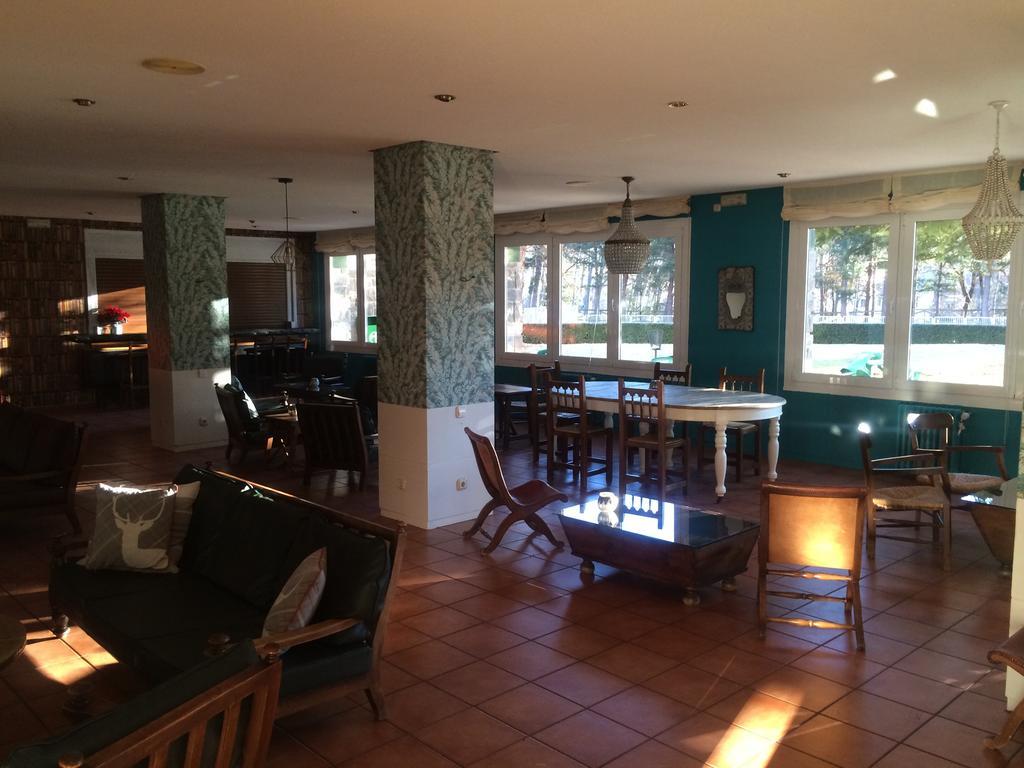 Hotel La Pardina Sabiñánigo Екстериор снимка