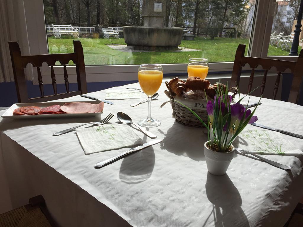 Hotel La Pardina Sabiñánigo Екстериор снимка